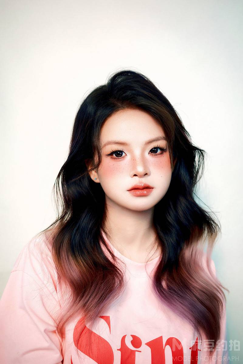 妆容模特