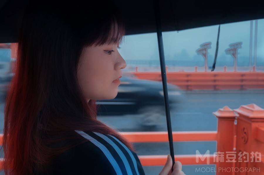 情绪模特