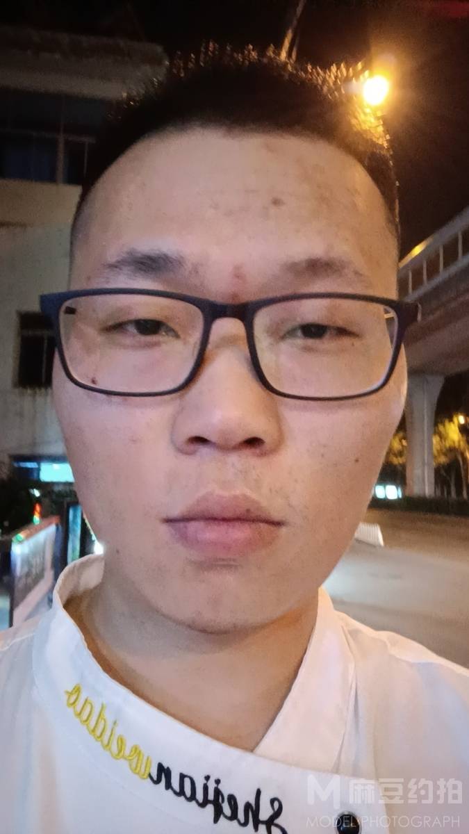 纪实模特