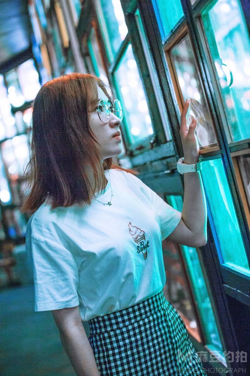 夜景模特