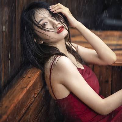 情绪模特