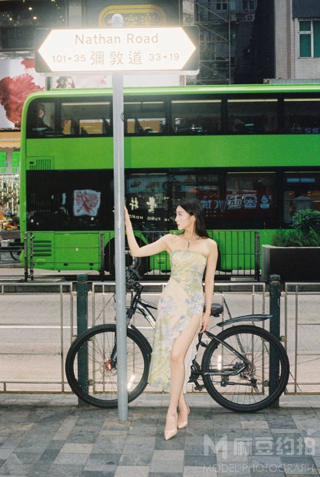 胶片模特