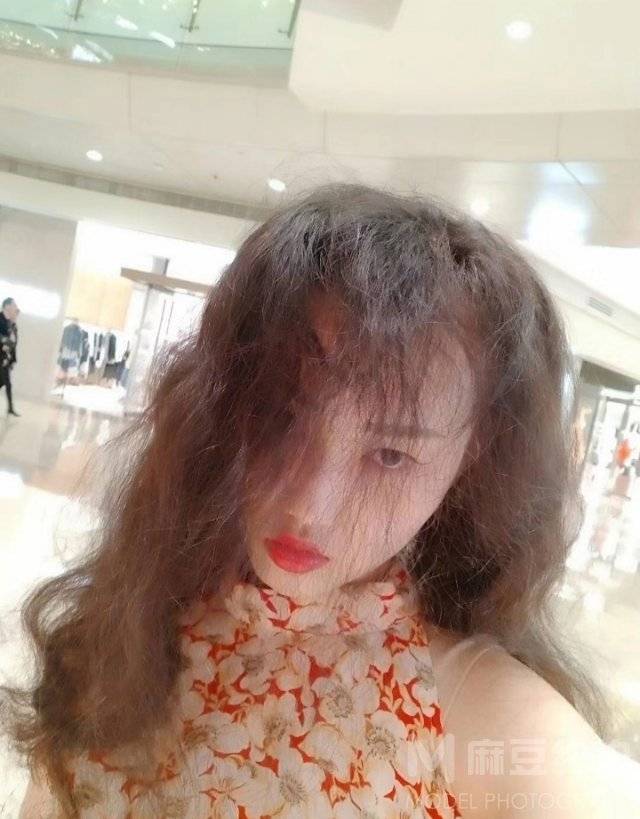 商务模特