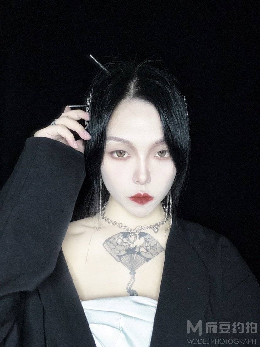 妆容模特