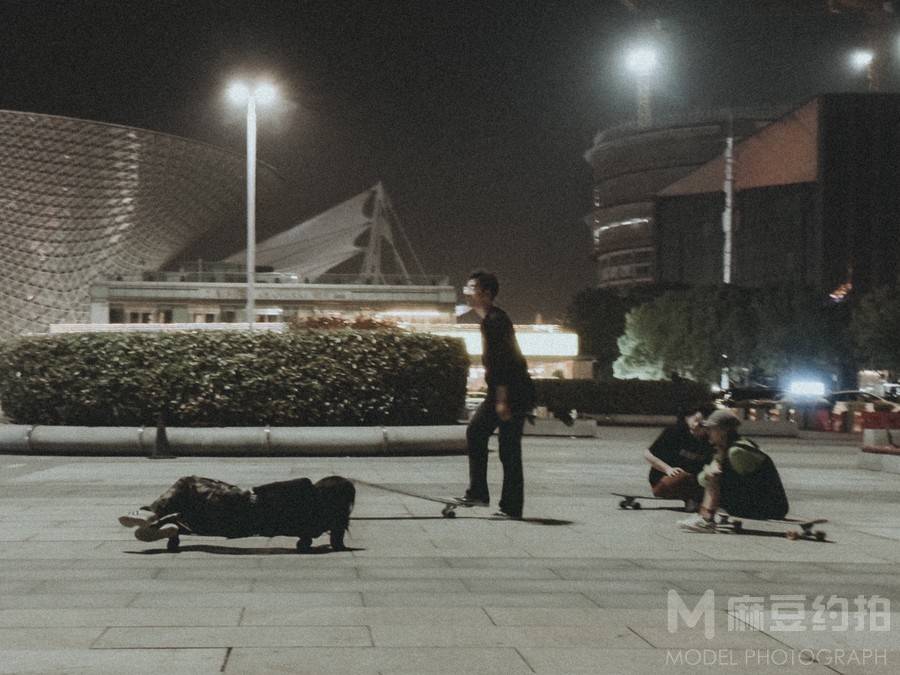 夜景模特
