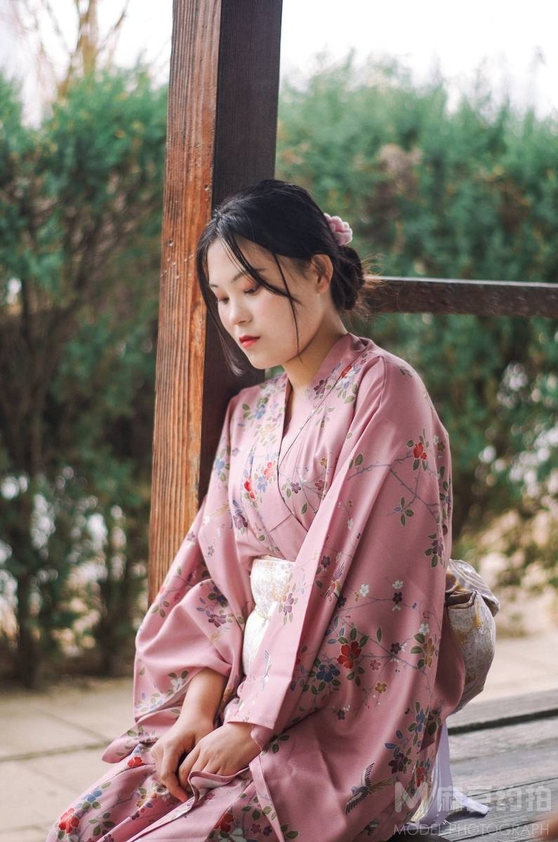 胶片模特