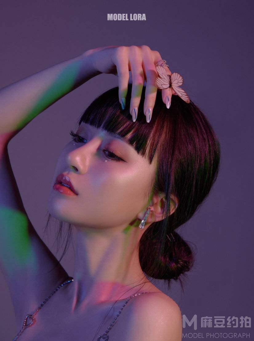 情绪模特