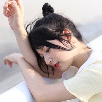 黑白模特