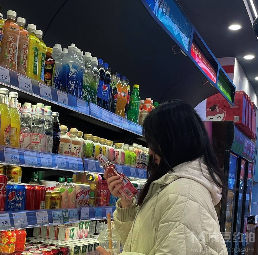 校园模特