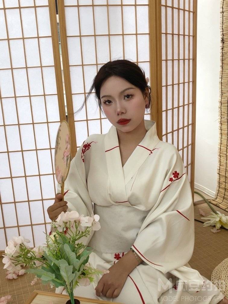 和服模特