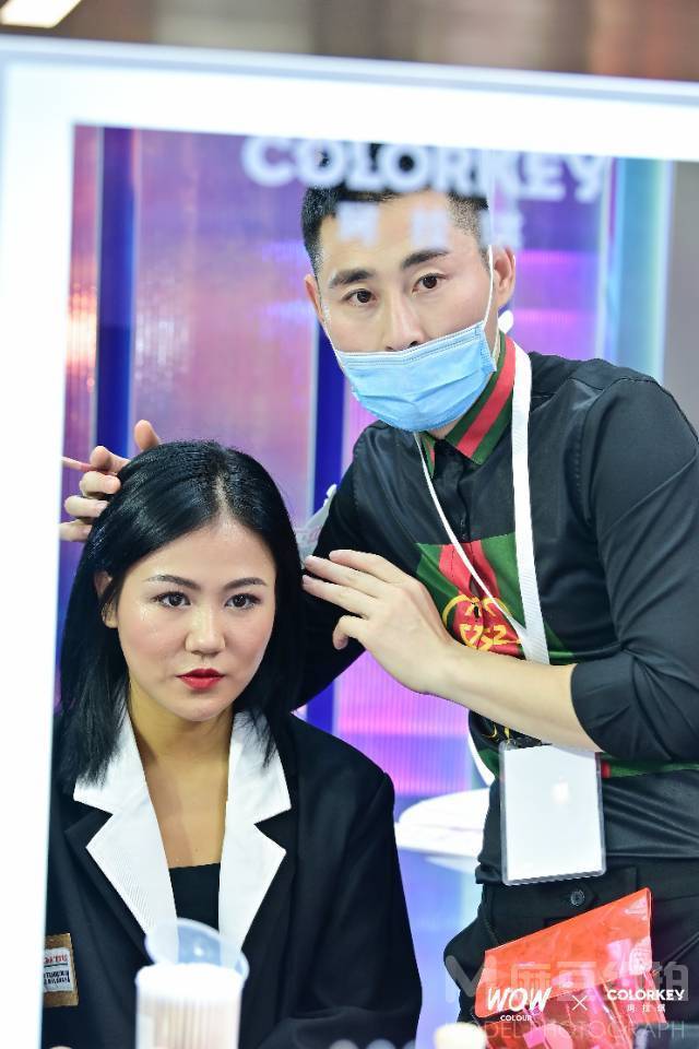 妆容模特