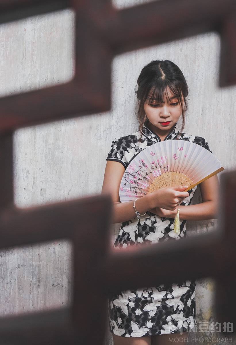 黑白模特