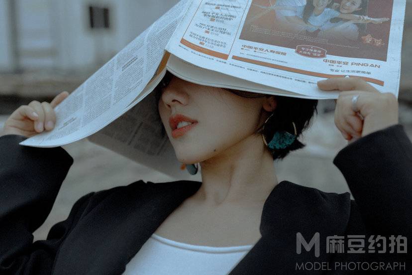 情绪模特