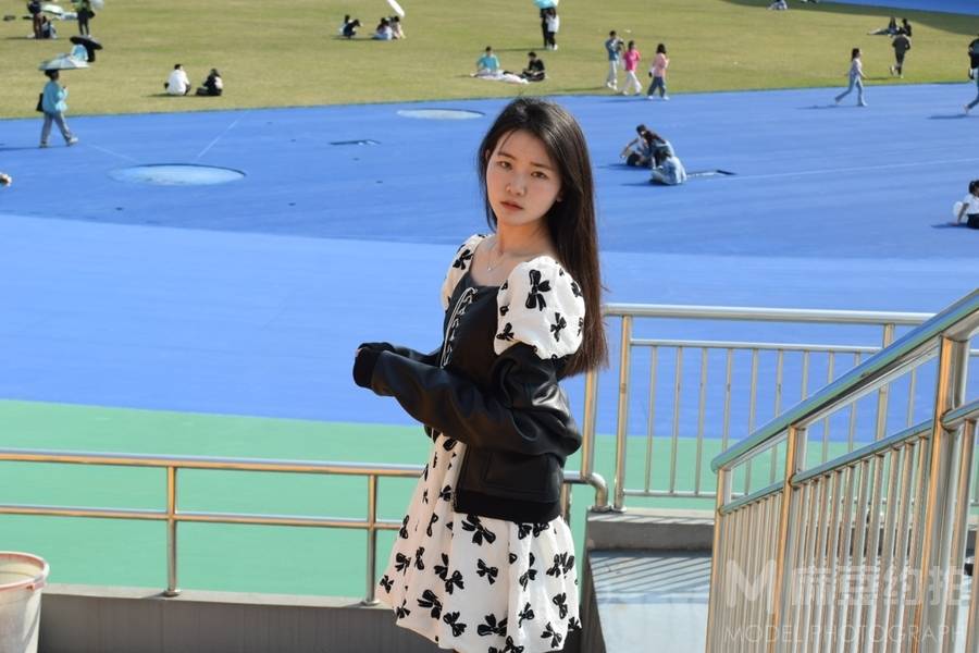 校园模特