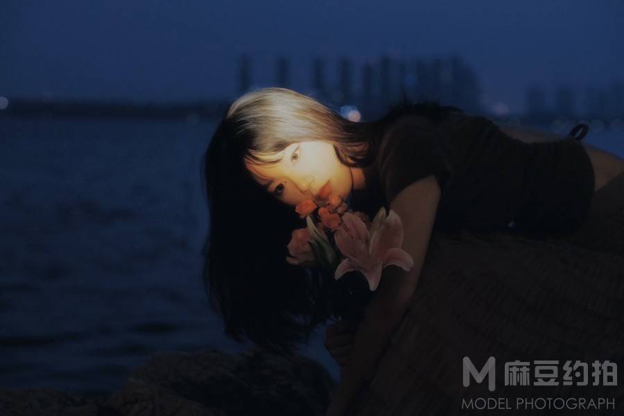 夜景模特