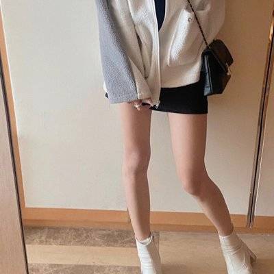 黑白模特