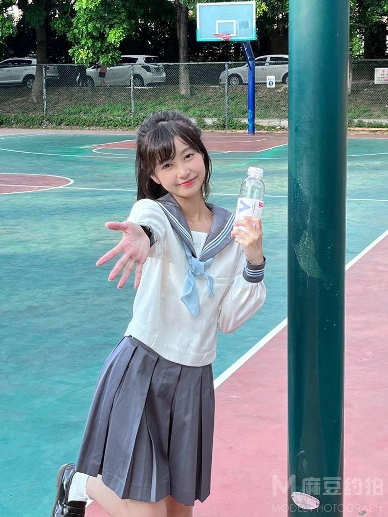 校园模特