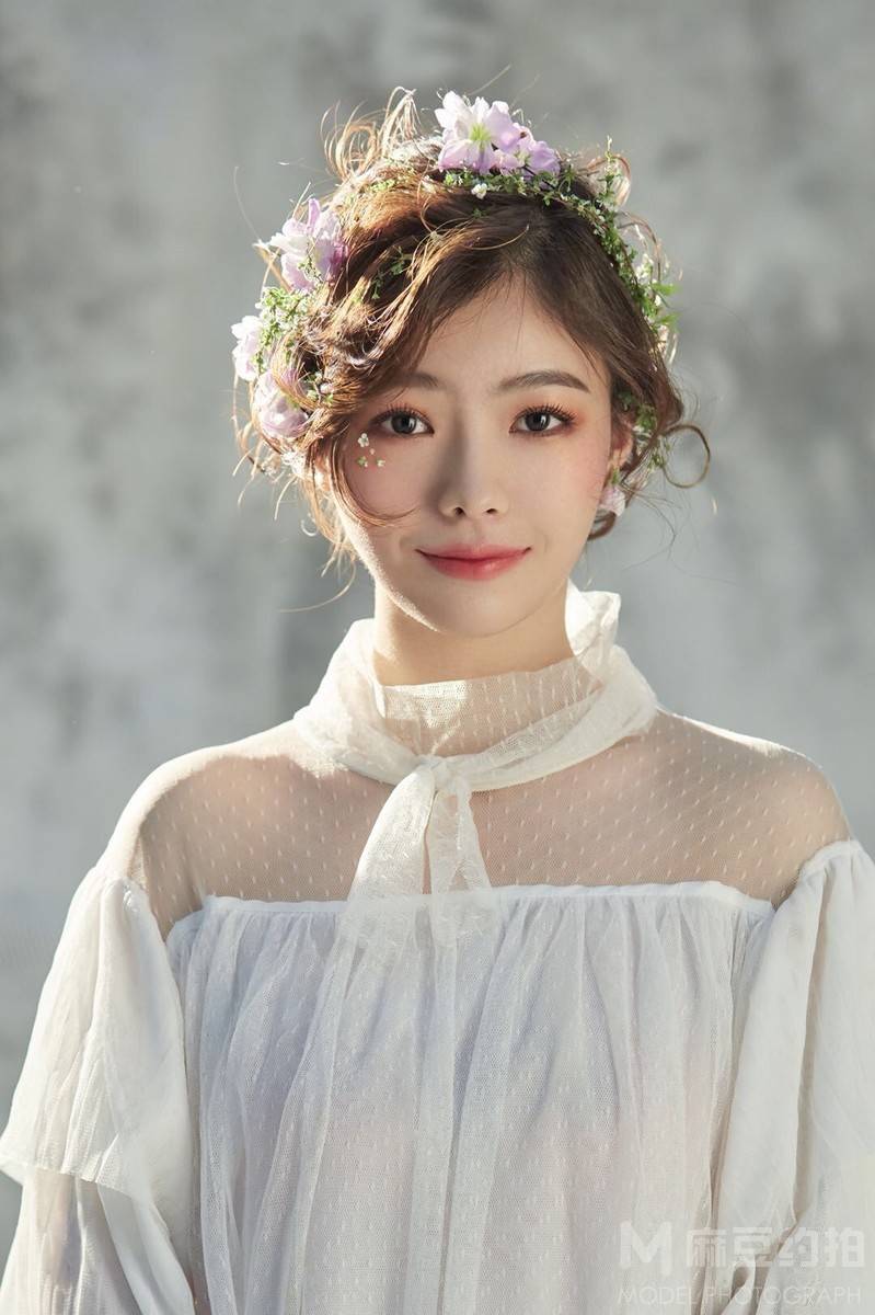 妆容模特