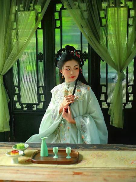 汉服模特