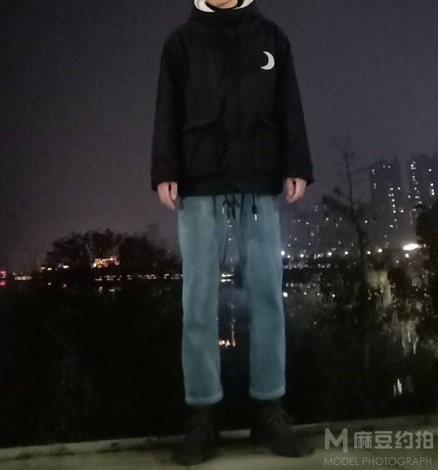 黑白模特