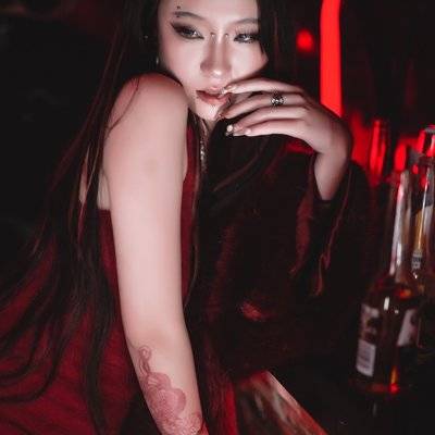 情绪模特