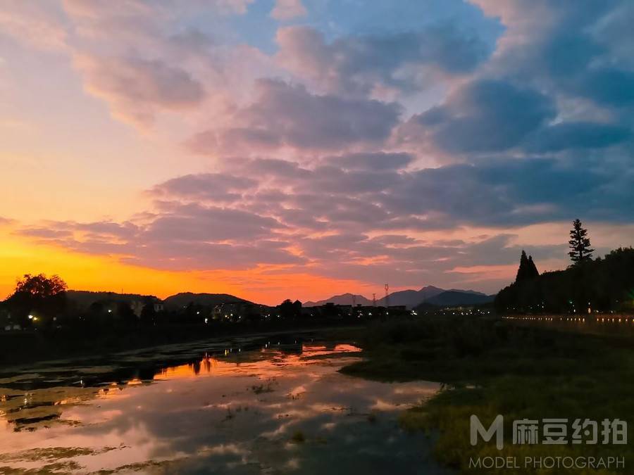 夜景模特
