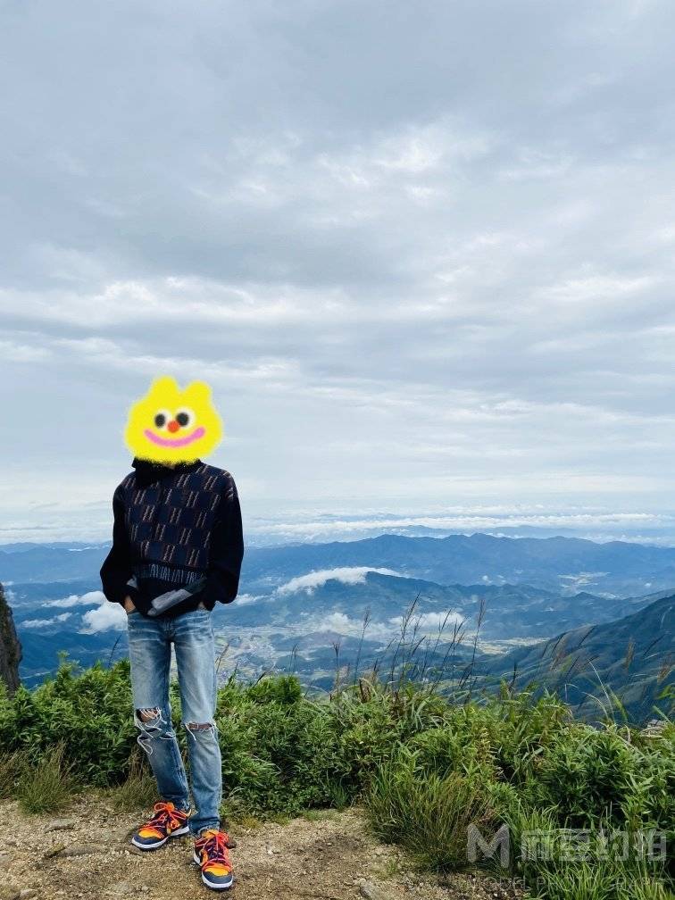 黑白模特