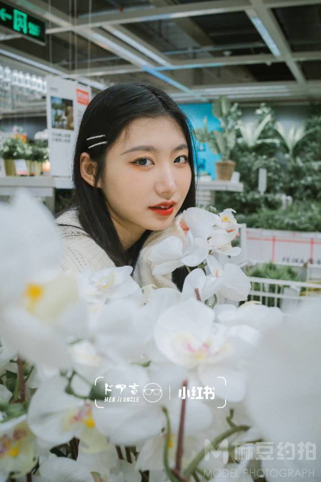 情绪模特