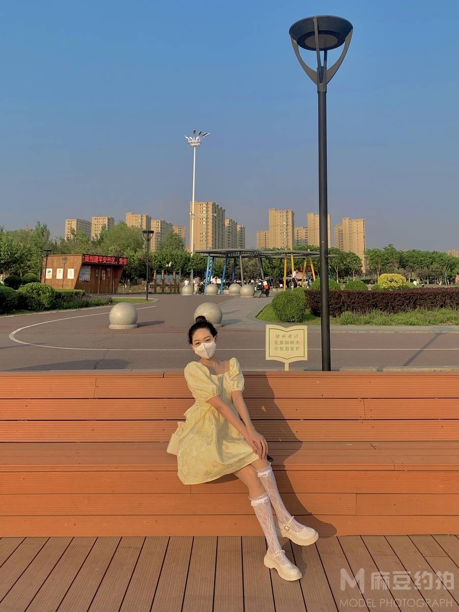 校园模特