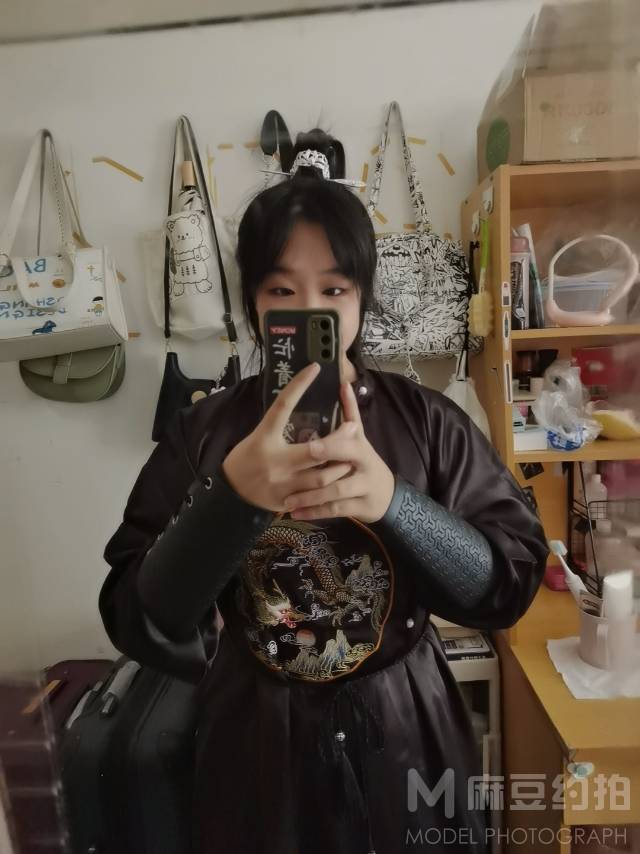 妆容模特