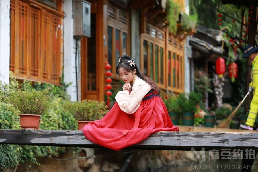 汉服模特