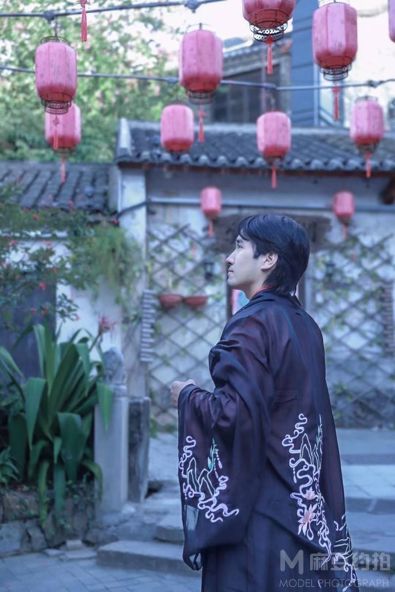 情绪模特