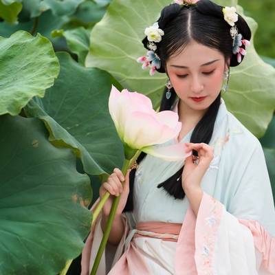 汉服模特