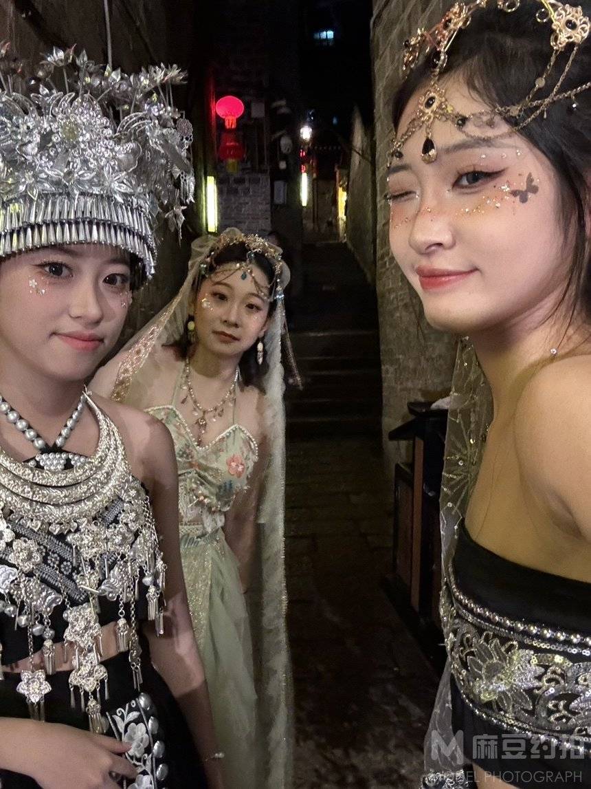 妆容模特