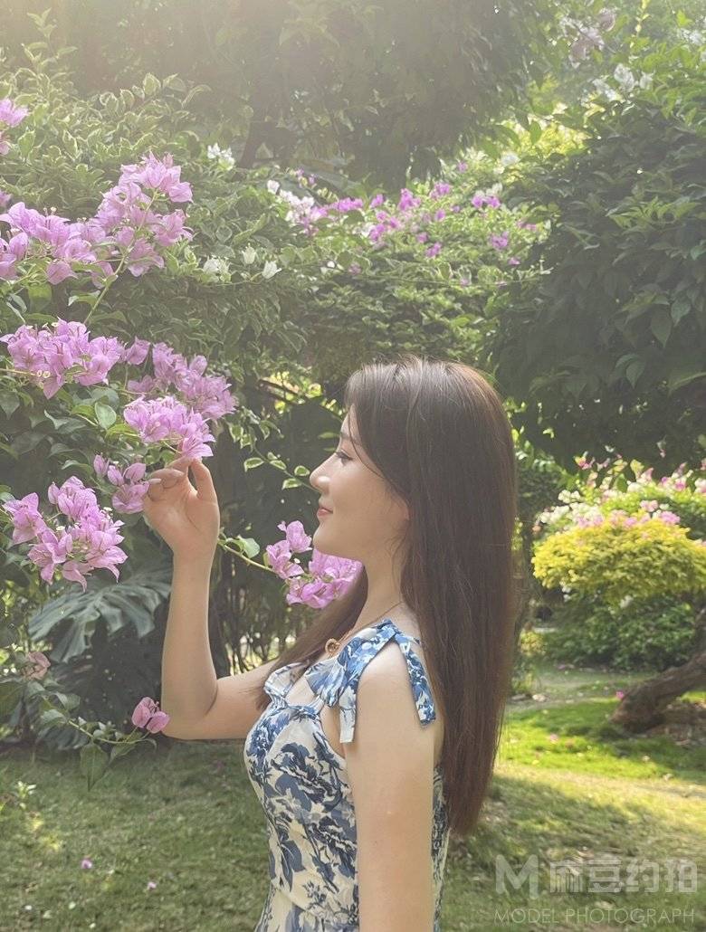 清新模特