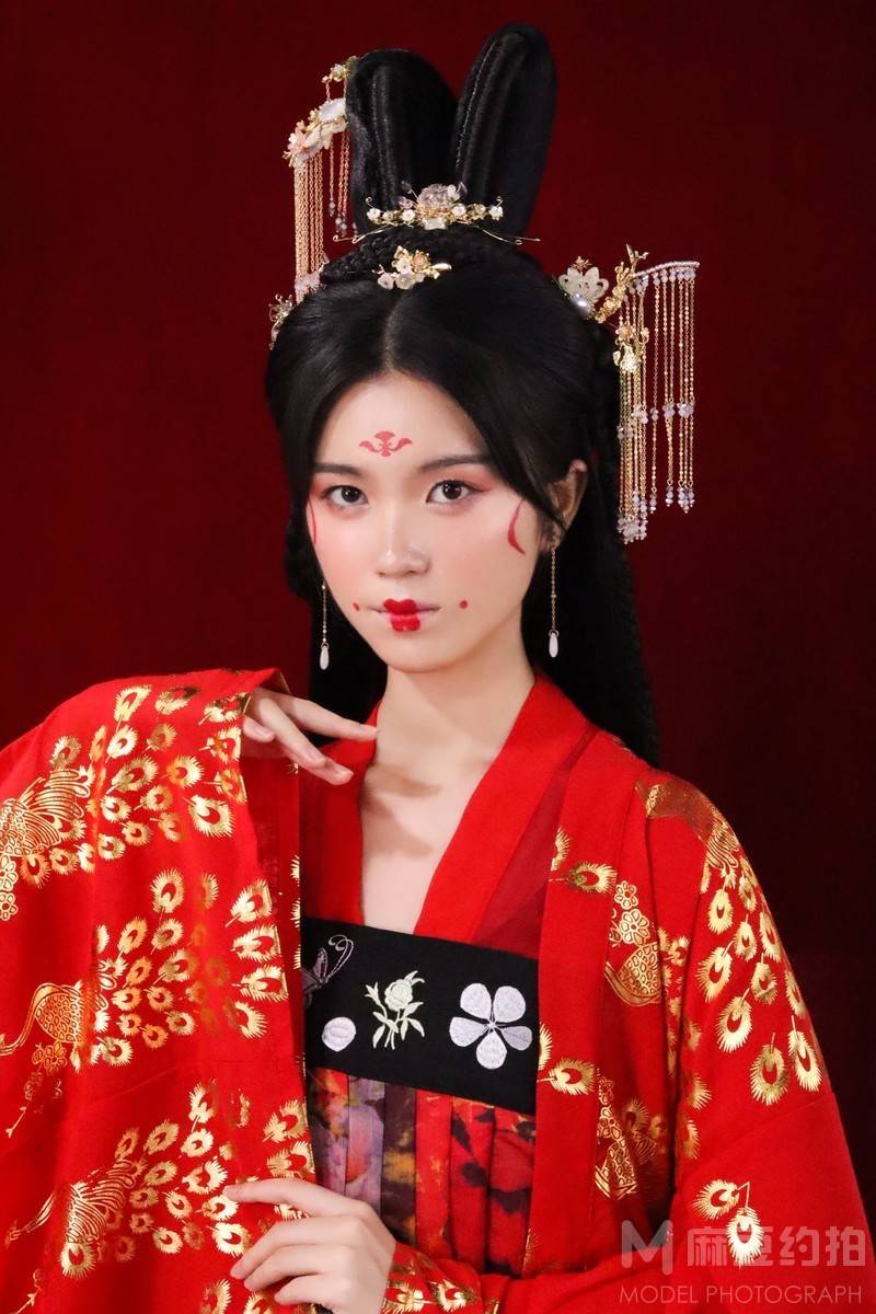 妆容模特