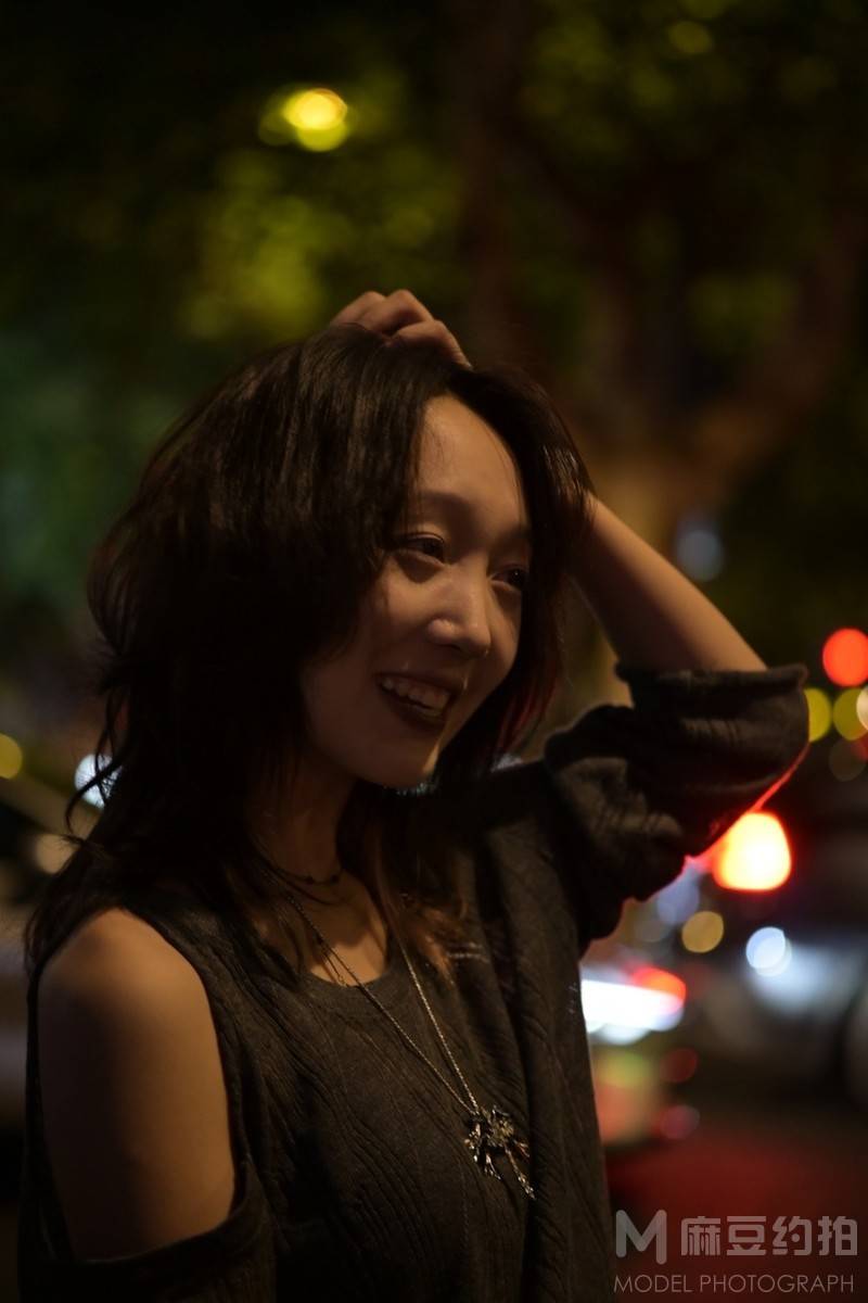 夜景模特