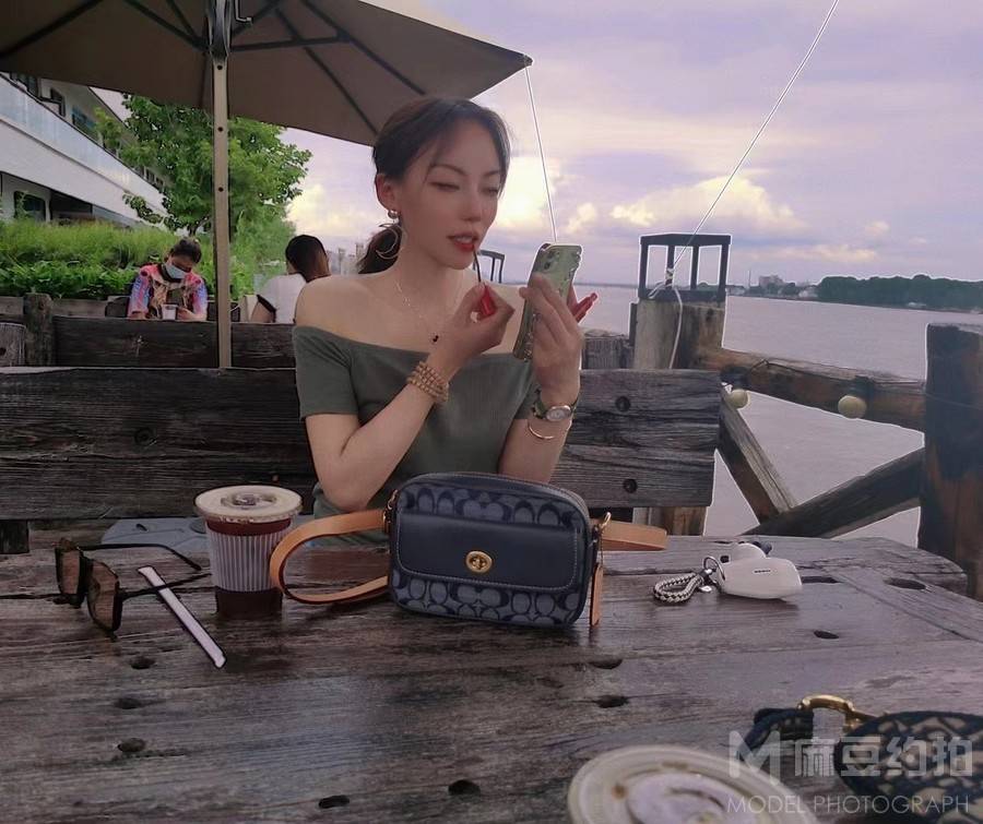 商务模特