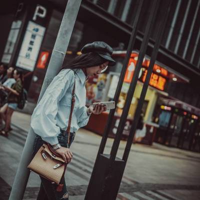 情绪模特