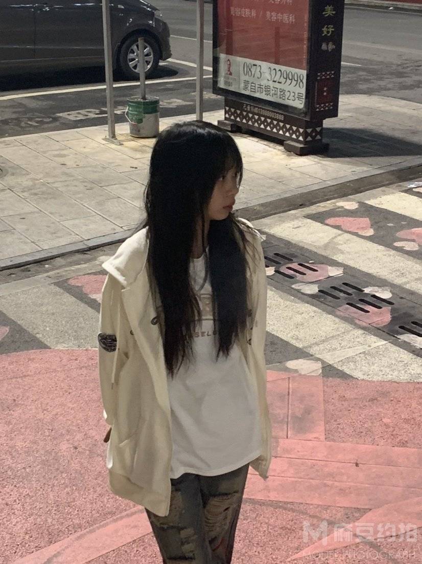 清新模特