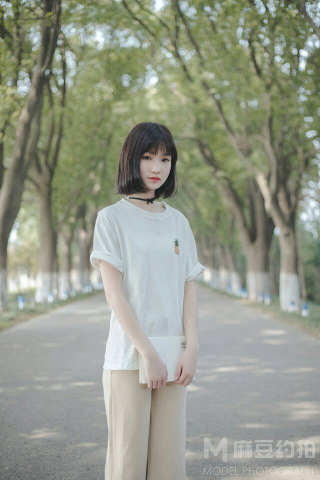 校园模特