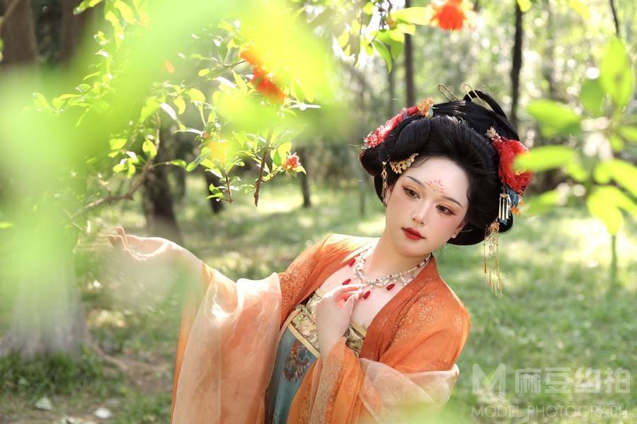 汉服模特