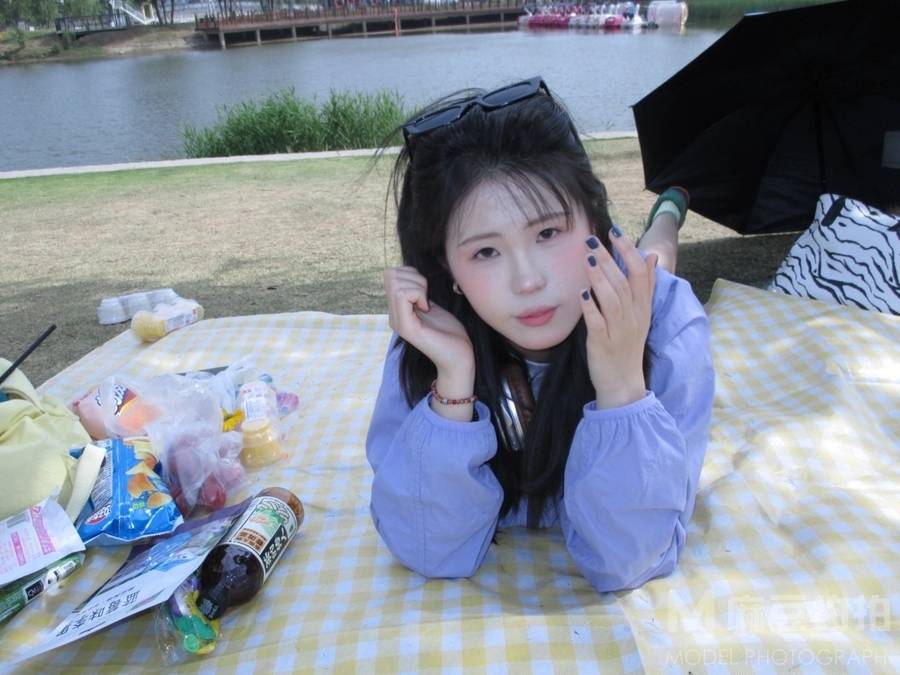 清新模特