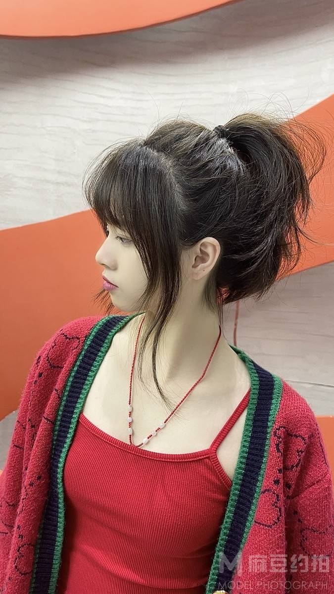 纪实模特