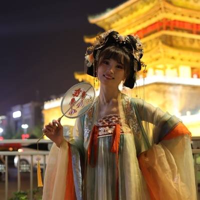 汉服模特