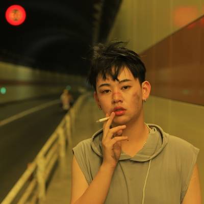 情绪模特