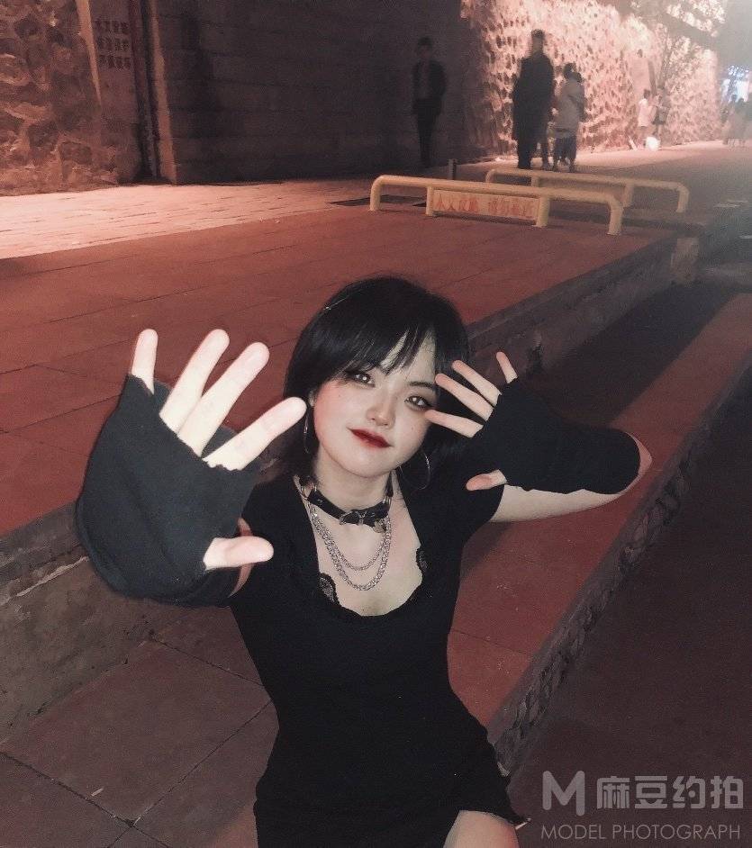 暗黑模特