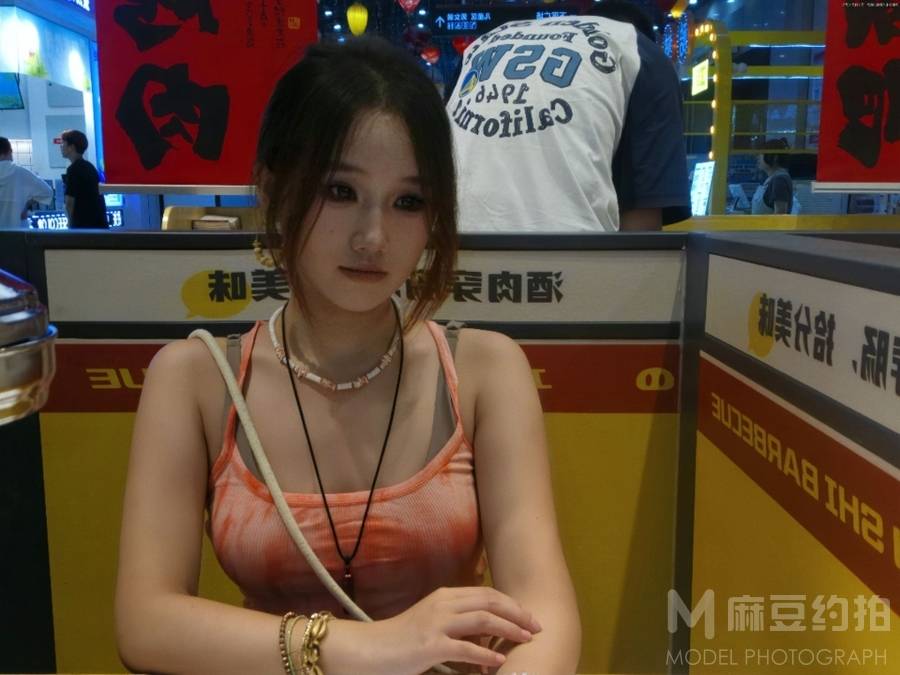 宝丽来模特