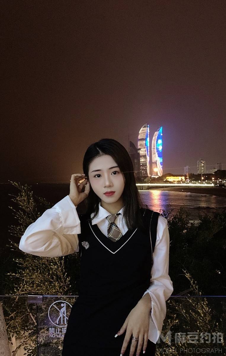 校园模特