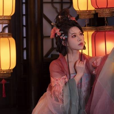 汉服模特